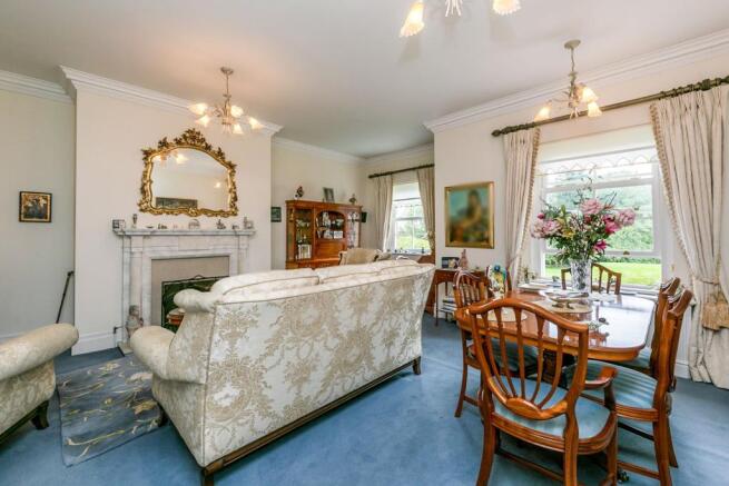 Living Room/Dining R