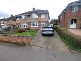 39, Loverock Crescent, Rugby CV21 4AR