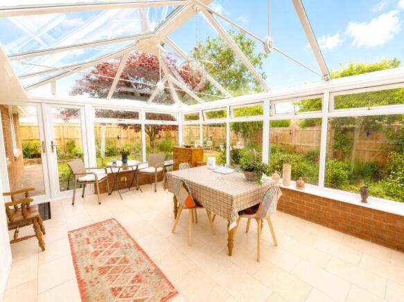3 bed Bungalow for sale Image 5