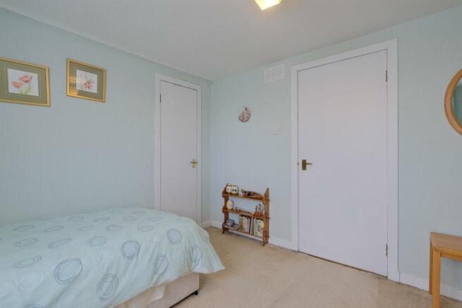 70 Belstane Rd, Carluke ML8 4BG-47.jpg