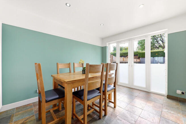 4 bed Semi-Detached for sale Image 6