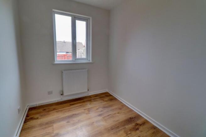2 bed Ground Flat to rent Image 7