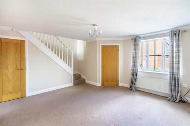 3 bed Semi-Detached to rent Image 6