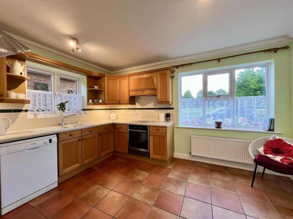 Kitchen/Breakfast Room