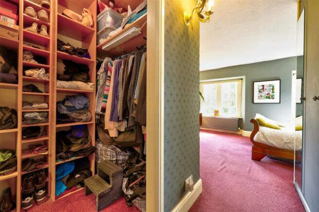 Walk in Wardrobe