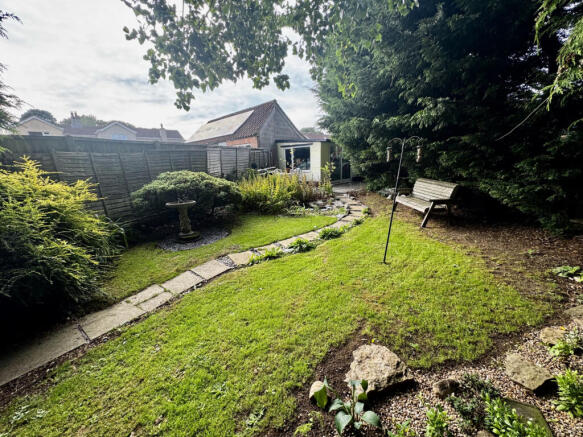 2 Highfield View, Magna Mile, Ludford, LN8 6AH photo 4