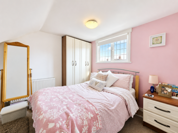 2 bed Terraced for sale Image 5