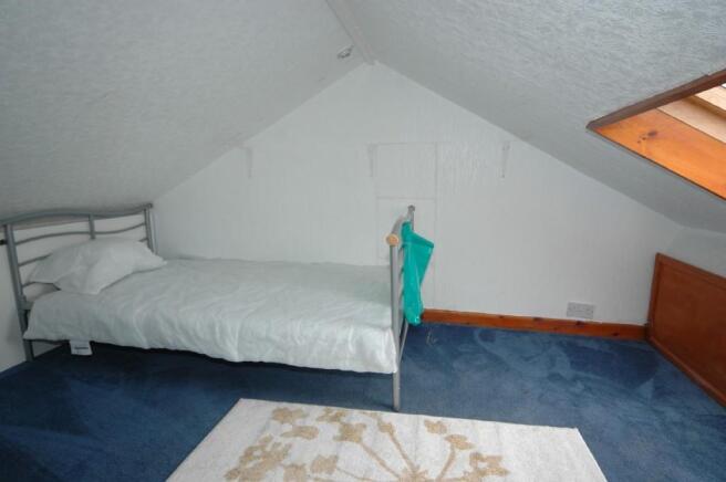 BEDROOM 3