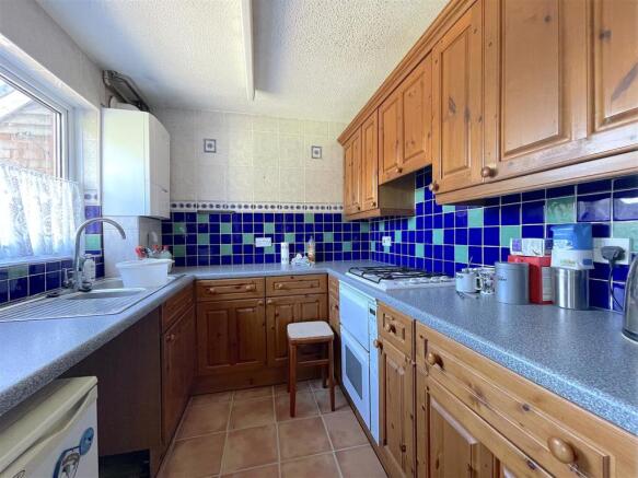 Kitchen (1).jpeg