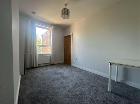 2 bed Terraced for sale Image 5