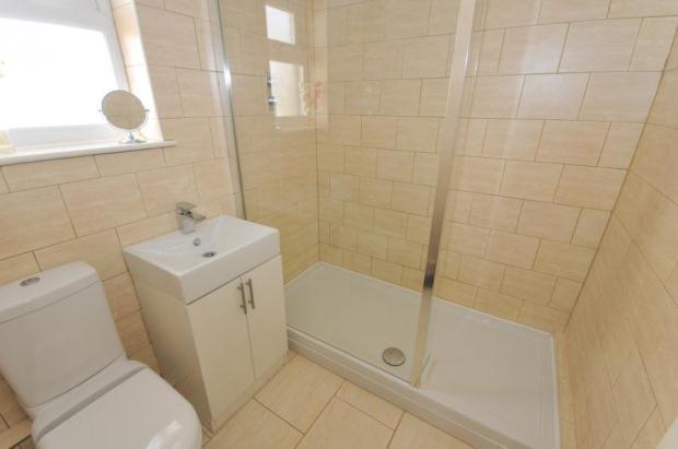 DOWNSTAIRS WC/SHOM