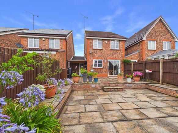 3 bed Link Detached House for sale Image 4