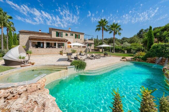 Exterior and Pool (2