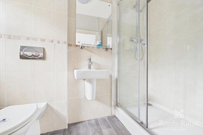 2 bed Apartment for sale Image 7