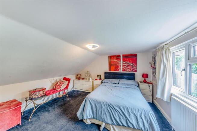 8524977-interior21.jpg
