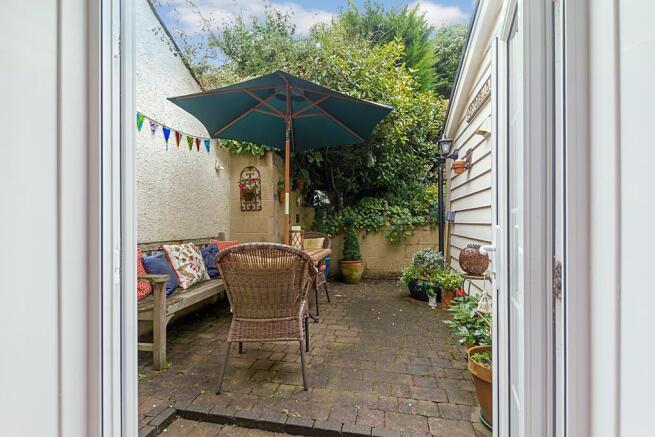 Ket-Courtyard_1.JPG