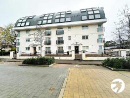 Flat 8, Beckenham Park Heights, Melfield Gardens, London SE6 3AL