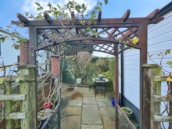 2 bed Park Home for sale Image 5