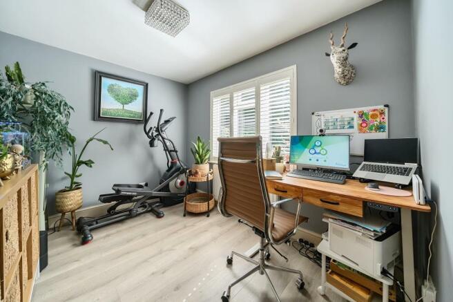 Bedroom/Study