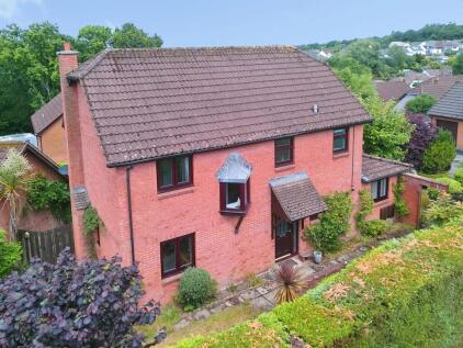Hawthorn Close, Aller Park, Newton Abbot, Devon.