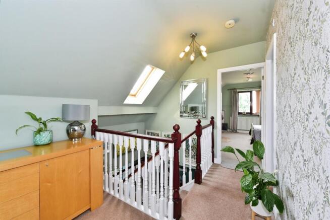 3 bed Detached for sale Image 11