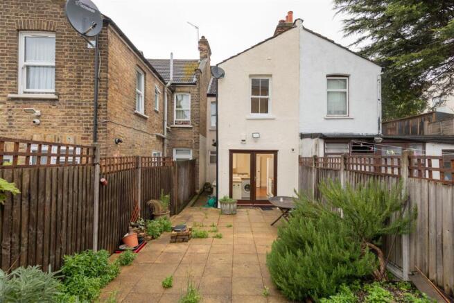 Roland Road E17