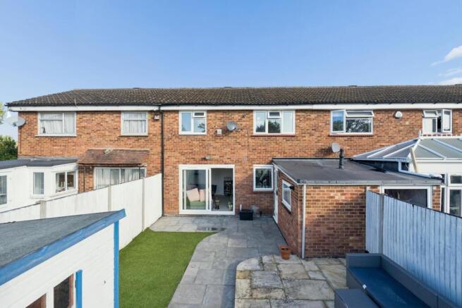 Trenchard Road, Holyport, Maidenhead photo 4