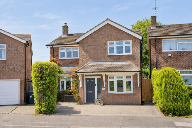 Lodge Close Front shot.png