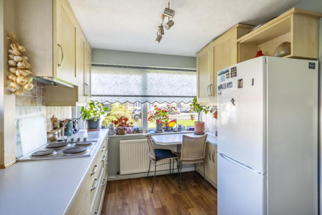 3 bed Semi-Detached for sale Image 5