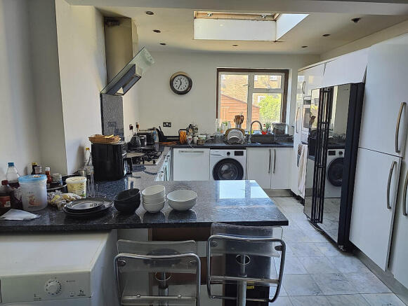 25 Eastfield Rd, London, E17 3BA photo 4