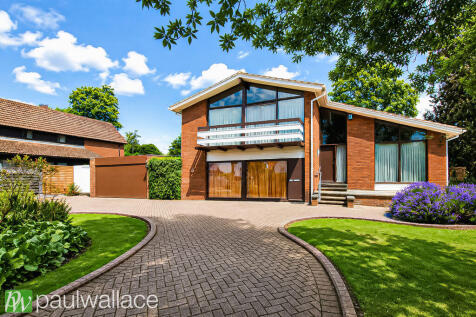 Yewlands, Hoddesdon | Exceptional 0.4 Acre Plot | Prestigious Location | Outstanding Potential