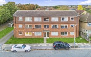 57, Dryden Close, Hainault, Ilford IG6 3DZ