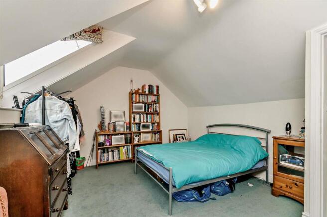 bed 1.jpg