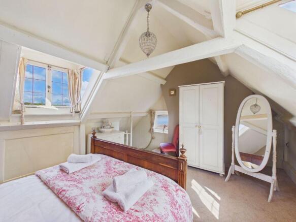 2 bed Cottage for sale Image 9