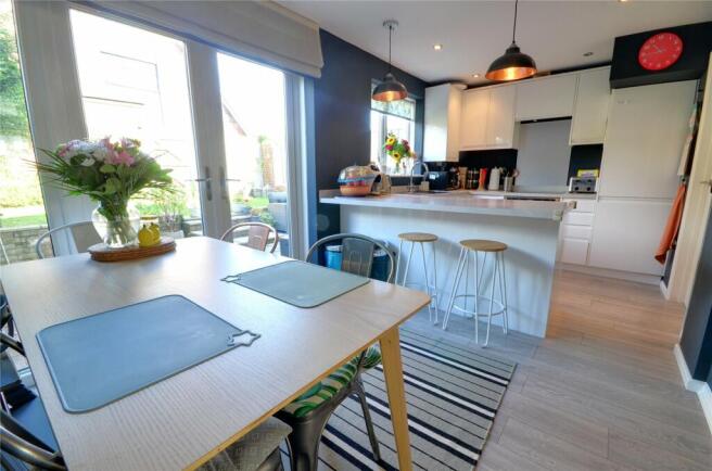 Kitchen/Dining
