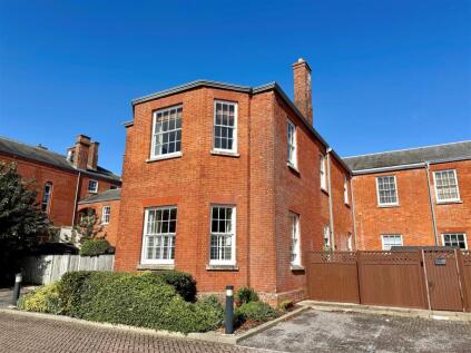 Victoria Mews, Knowle Avenue, Knowle