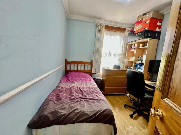 Photo 8