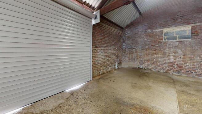 Spray-Shed-Court-Farm-Church-Street-Photo-1-Defurn