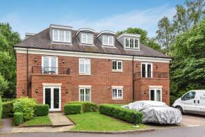 Flat 1, Fairways House, London Road, Sunningdale, Ascot SL5 0EY