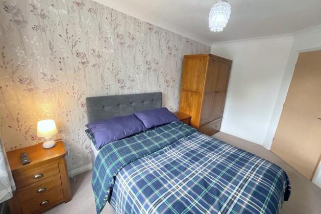 2 bed Flat for sale Image 12