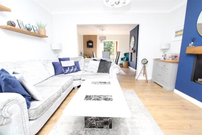 3 bed Semi-Detached for sale Image 7