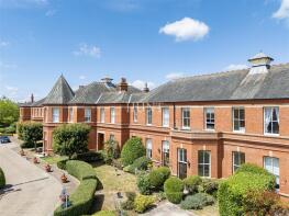 Flat 8, Kensington House, Richmond Drive, Woodford Green IG8 8RJ