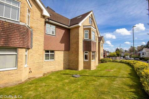 Southlands Court, Church Avenue, Haywards Heath, RH16 1EQ