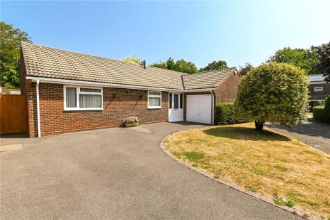 Spinney Way, New Milton, Hampshire, BH25