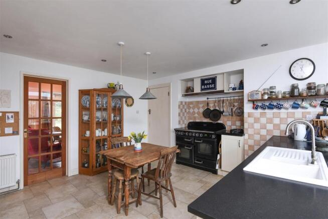 kitchen/dining/family room.JPG