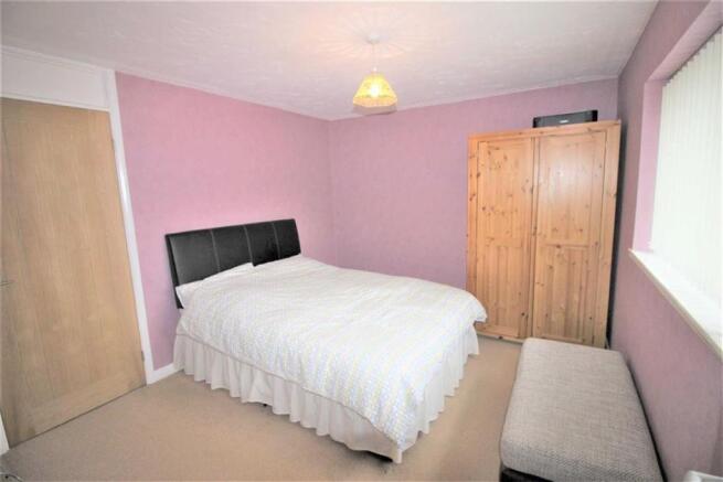 Bedroom 2: