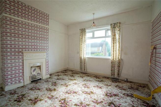 3 bed Semi-Detached for sale Image 6