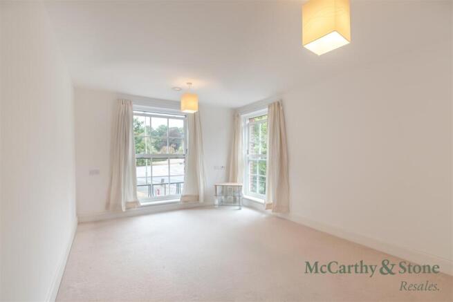 8701326-interior05.jpg
