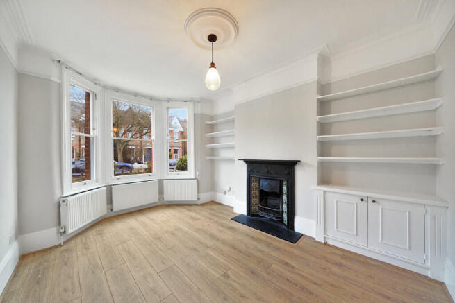 32 Ailsa Avenue -...