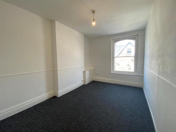 74 High Street FF - living room.jpg